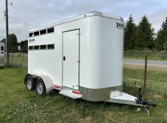 CLEAROUT NEW 2023 Shadow 2H Stable Lite 2 Horse Slant with Dress
